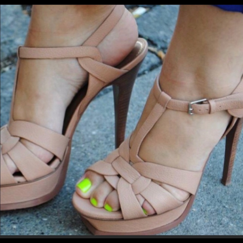 YVES SAINT LAURENT NUDE HEELS